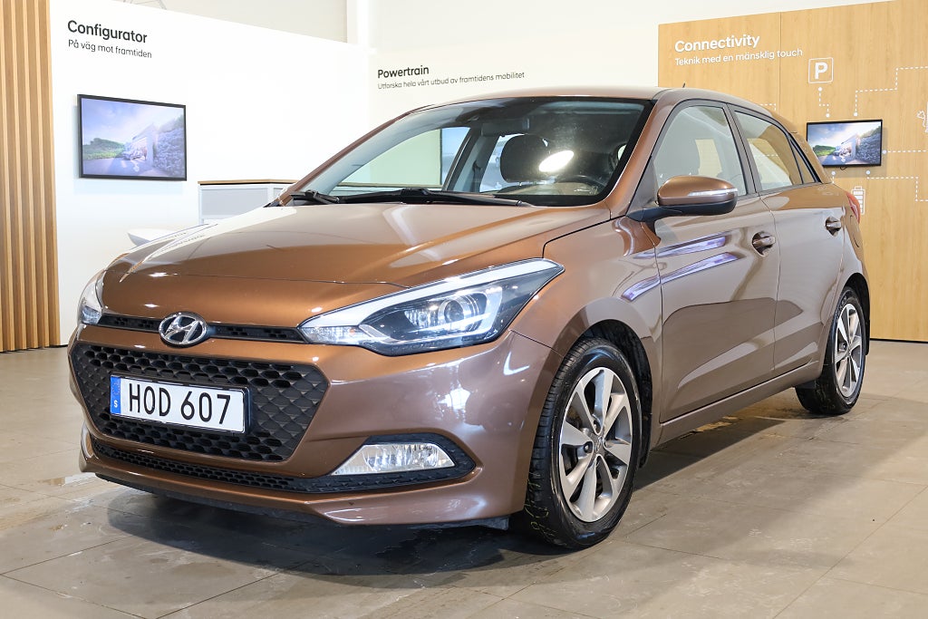 Hyundai i20 1,2 84hk ComfortPlus Blåtand PDC Rattvärme 2016