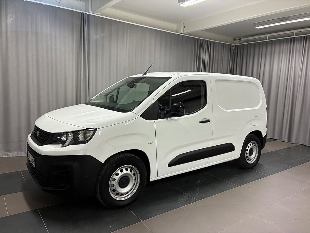 Peugeot e-Partner  PRO L1 50kWh Inkl. Dragkrok Vinterhjul