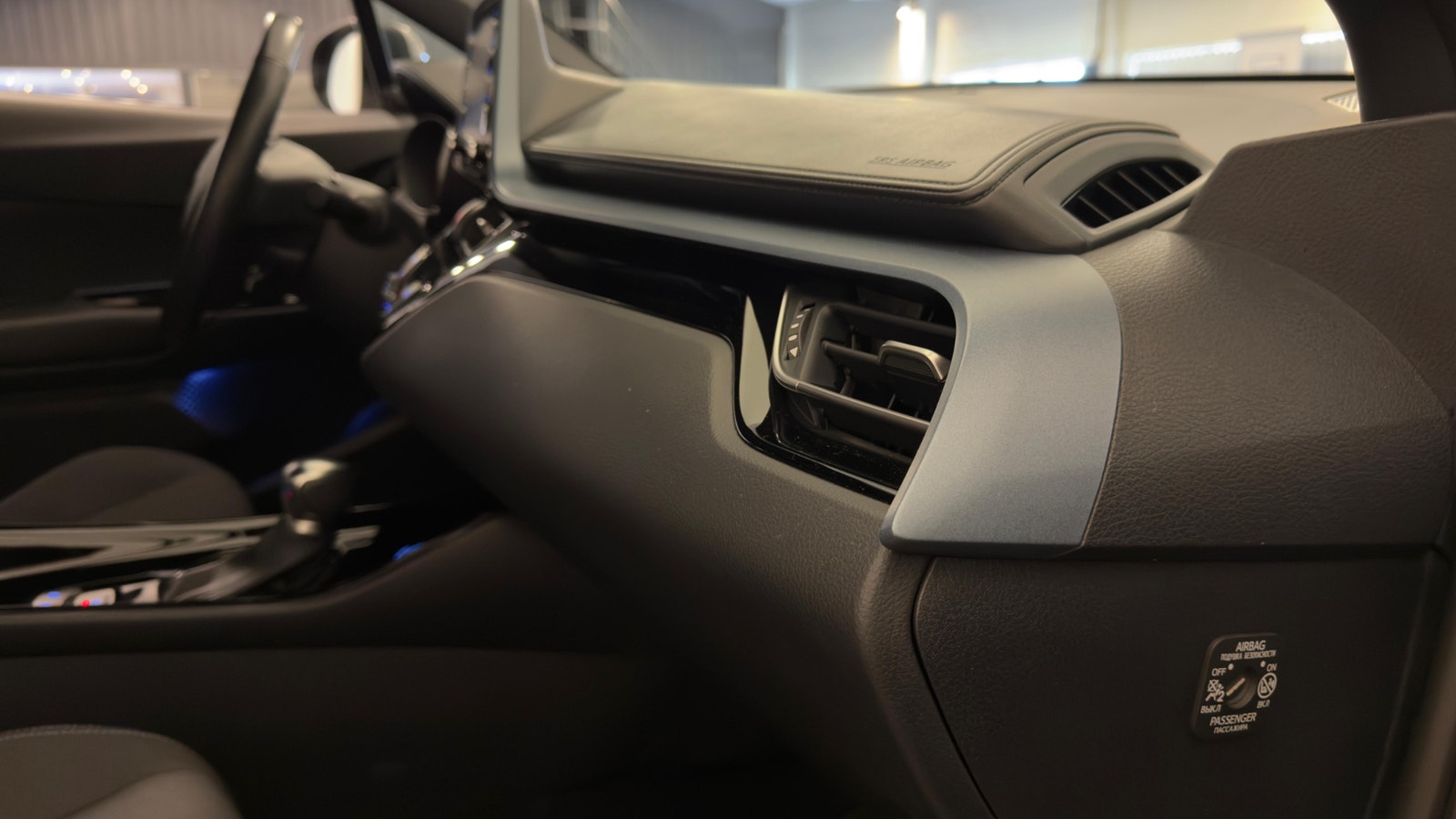 Toyota C-HR Hybrid 2.0 184hk X-Edition |Backkamera|Keyless 2022 - miniatyr 17