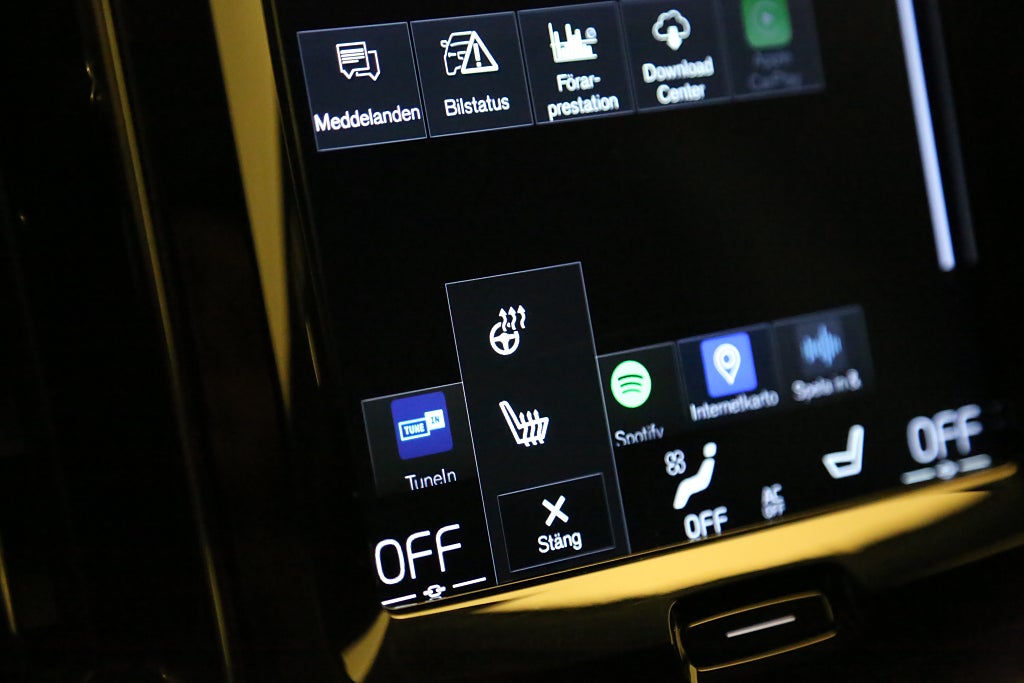 Volvo XC60 T5 250hk Momentum SE ll Aut VOC CarPlay