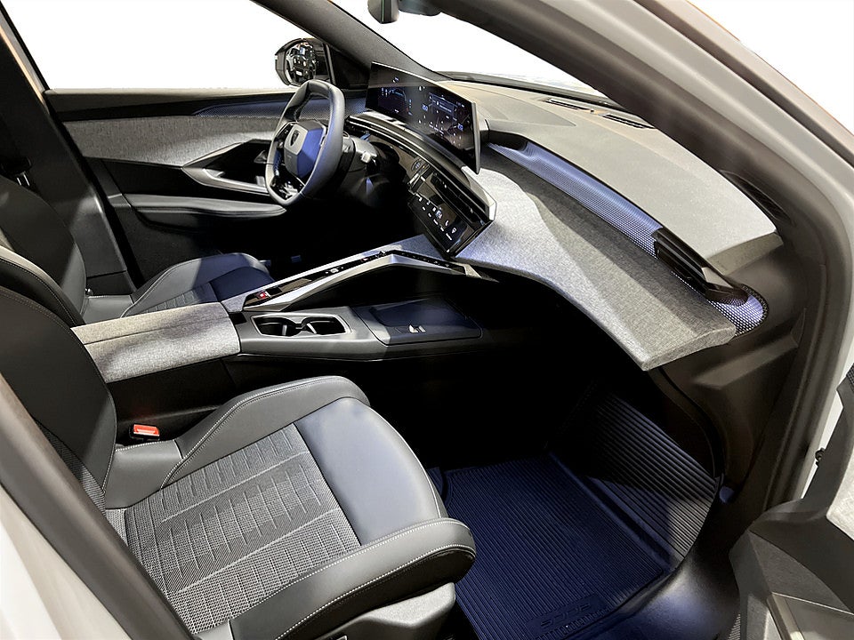 Bild på Peugeot 5008 GT Hybrid 145hk Aut - B-KAMERA,DRAG,CARPLAY