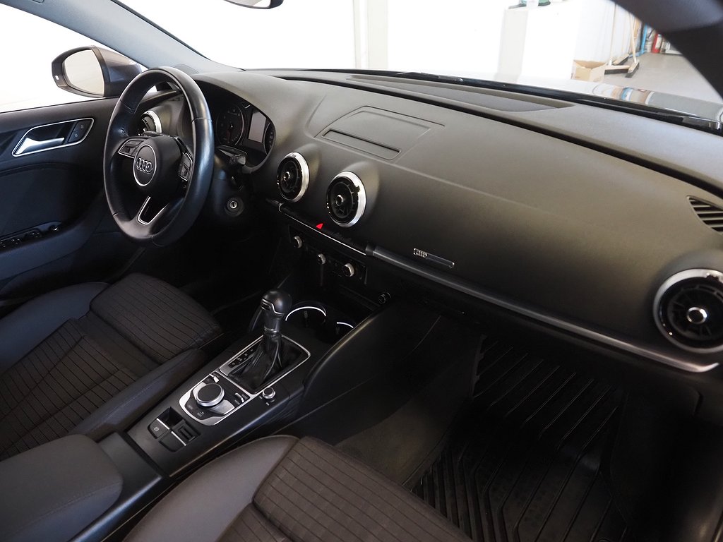Audi A3 Sportback 35 TFSI 150hk Sport S-Tronic | PDC | BT | 2020