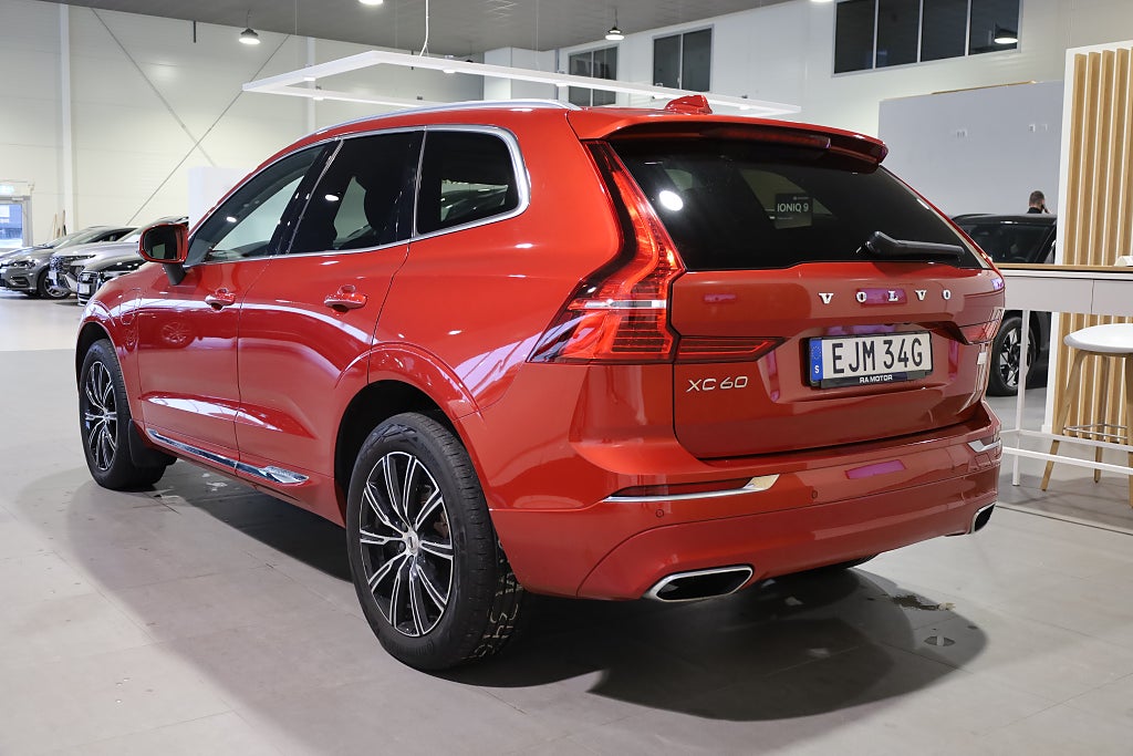 Volvo XC60 Recharge T6 AWD Inscription Orrefors Pano Drag H&K Navi 2021