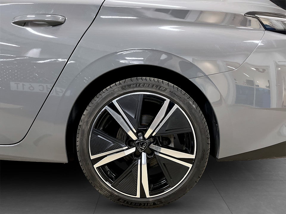 Bild på Peugeot 308 SW GT 1.2 PT 130hk Aut B-KAMERA CARPLAY