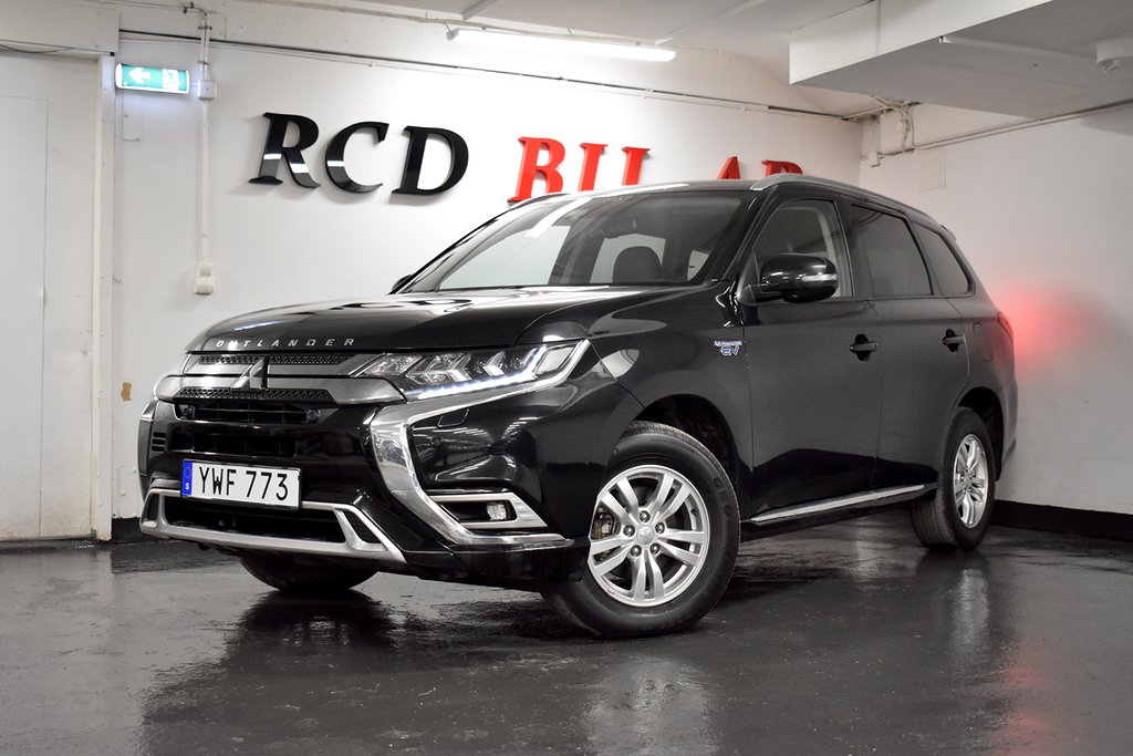 Mitsubishi Outlander PHEV CVT FLEET EDITION DRAG KAMERA PDC 