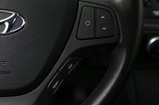 Halvkombi Hyundai i10 12 av 21