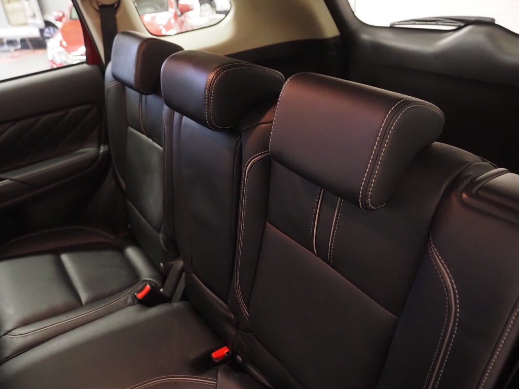 Mitsubishi Outlander PHEV 203hk Business 360º Skinn Drag 2018