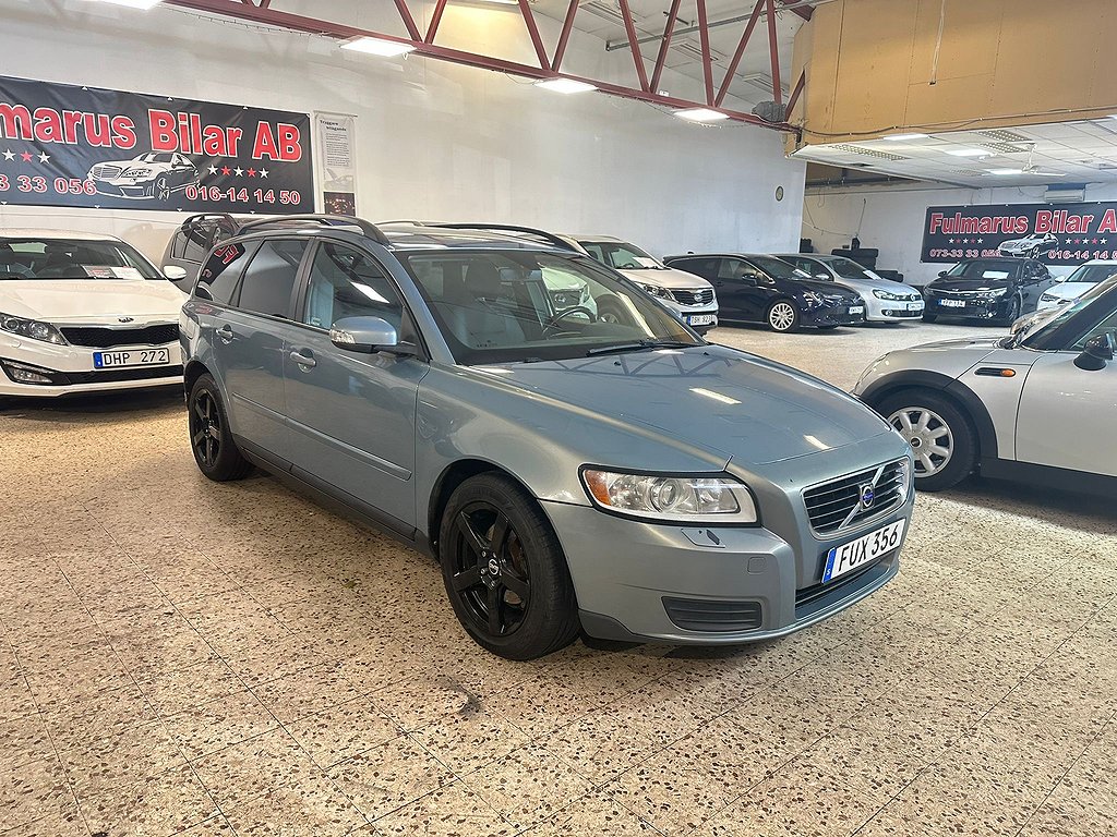 Volvo V50 2.4 Automat Besiktigad & Ny servad 