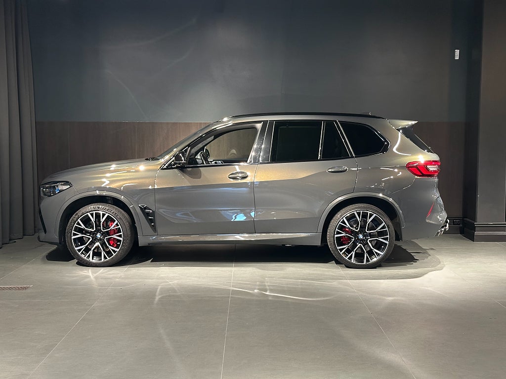 BMW X5M M Competition, 625 hk, Fullutrustad bil, Sv såld, Moms