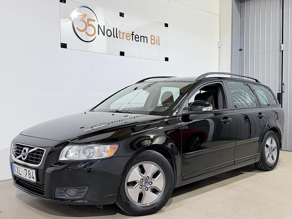 Volvo V50 D2 Momentum NyServ, Nybes P-sensor, Dragkro