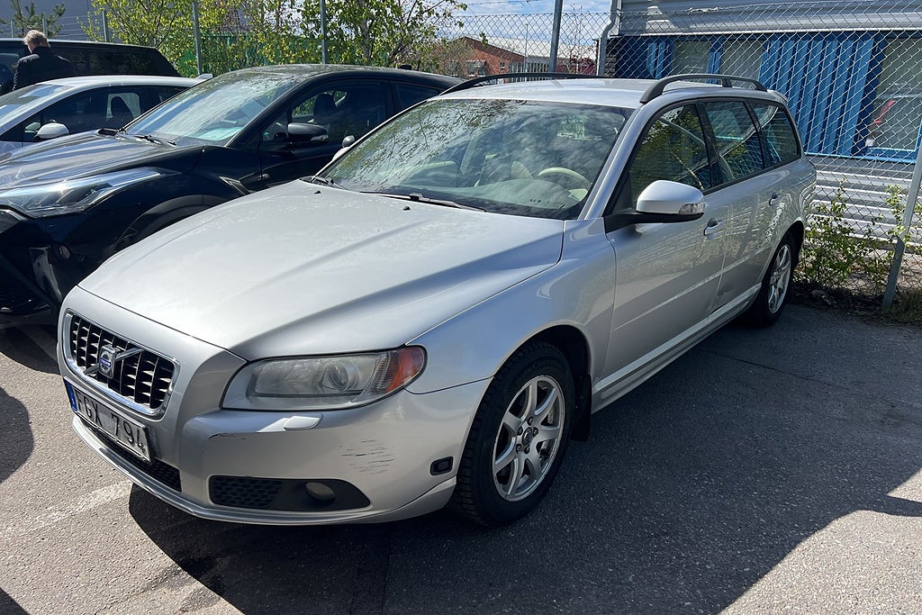 Volvo V70 2.5T Momentum Aut Dragkrok M+C