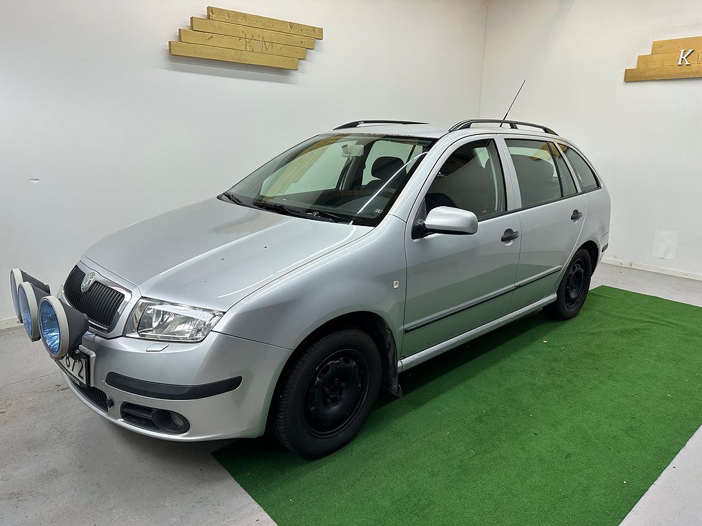 Skoda Fabia Kombi 1.2/BESIKTIGAD/0%RÄNTA