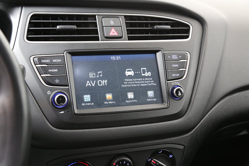 Hyundai i20 1,2 84hk Trend 5D Keyless CarPlay B-Kamera Motorv 2020