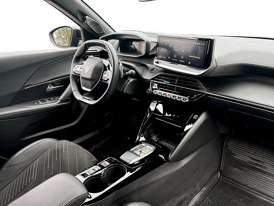 Bild på Peugeot 2008 GT 1.2 PT 130hk Aut B-KAMERA CARPLAY