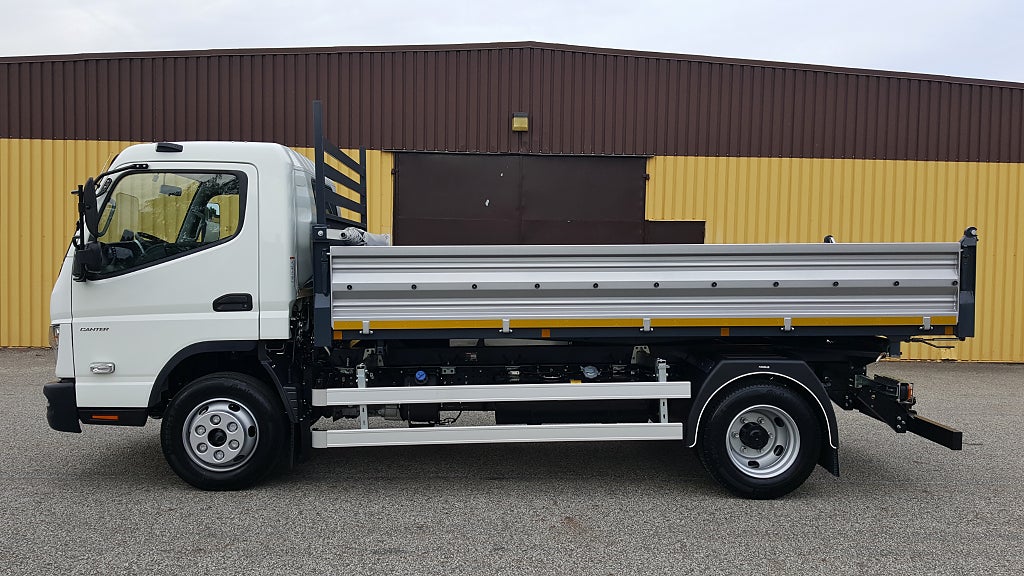 Mitsubishi Fuso 2023 - miniatyr 3