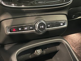 SUV Volvo XC40 19 av 25