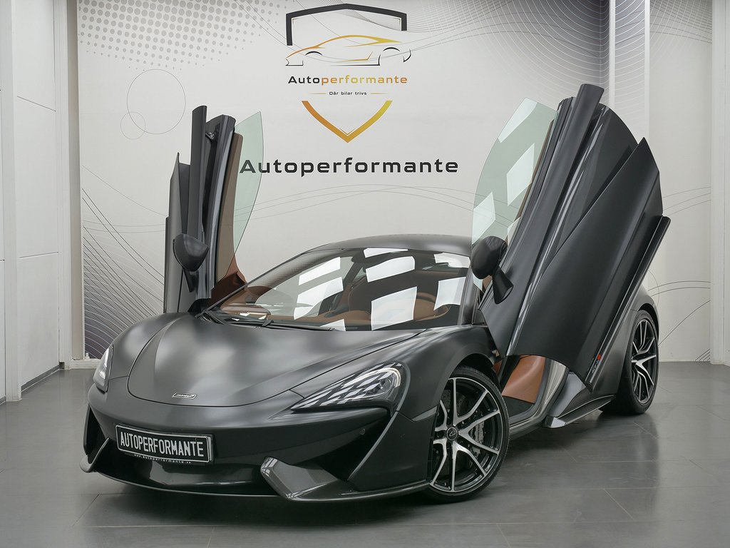 McLaren 570S 3.8 V8 SSG Kolfiberpaketet2 B&W Keramiska 570hk