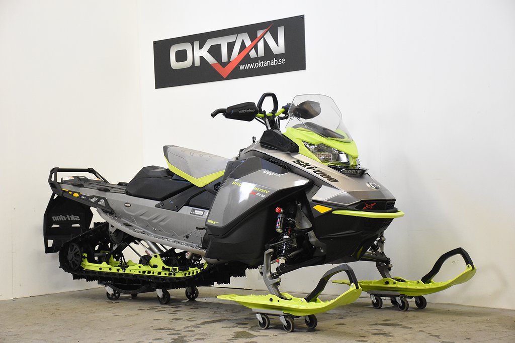 Ski-Doo Backcountry XRS 850E-TEC