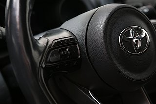 Halvkombi Toyota Yaris 13 av 22