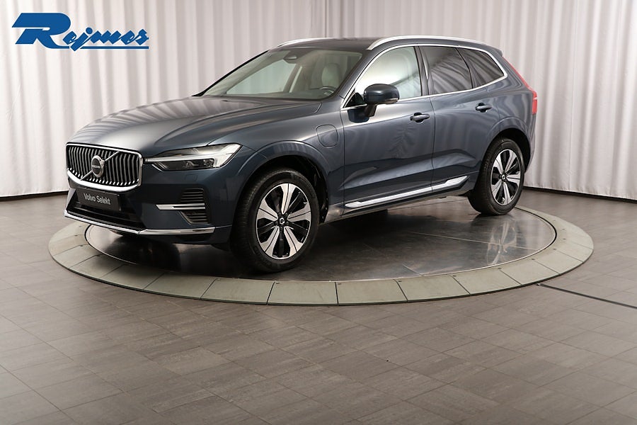 Volvo XC60 Recharge T6 Core Edition/Läder/Drag/Pano/Navi