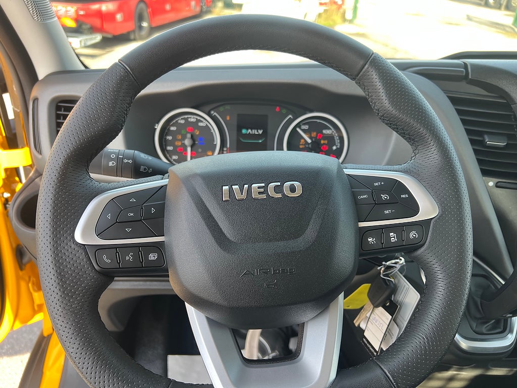 Iveco Daily 42S14E Dubbelhytt, El-Bil