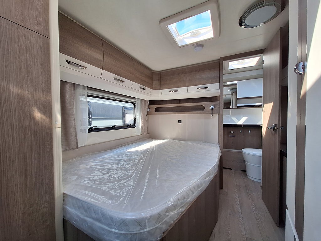 Hobby Prestige 660 WFC Dubbelbädd, Dusch, Kampanjprodukt!