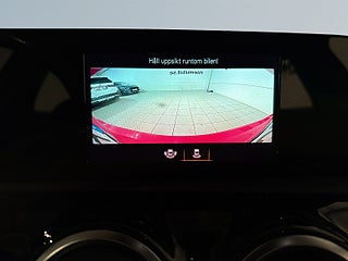 Mercedes-Benz A 180 Låg skatt Kamera Drag Mvärm Widescreen S/V-hjul – bild 15