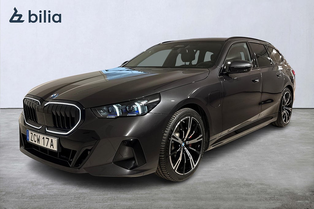 BMW 530e xDrive Touring M-Sport Pro / Carbon / 20" Tum / HarmanK