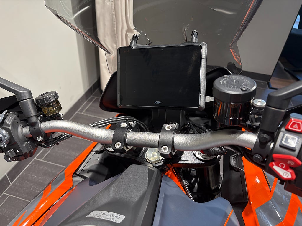 KTM 1290 Super Duke GT/Techpack/Akra/Toppbox