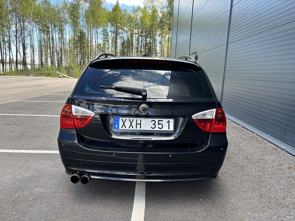 BMW 320D Touring Panorama Ny bes