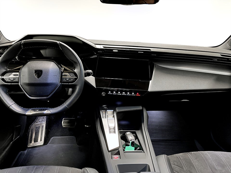 Bild på Peugeot 308 5D GT Hybrid 225hk Aut - B-KAMERA, RATTVÄRME