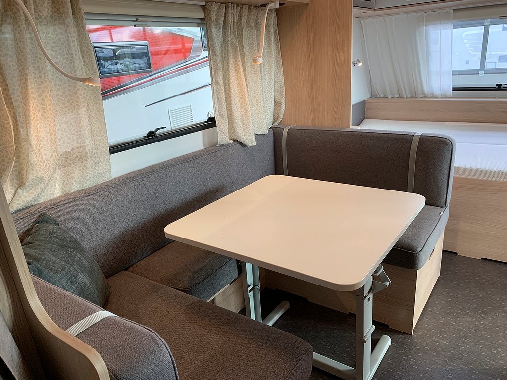 Adria Aviva 563 PT / Barnkammare / 1500kg / 7 bäddar / 3-vån - Adria
