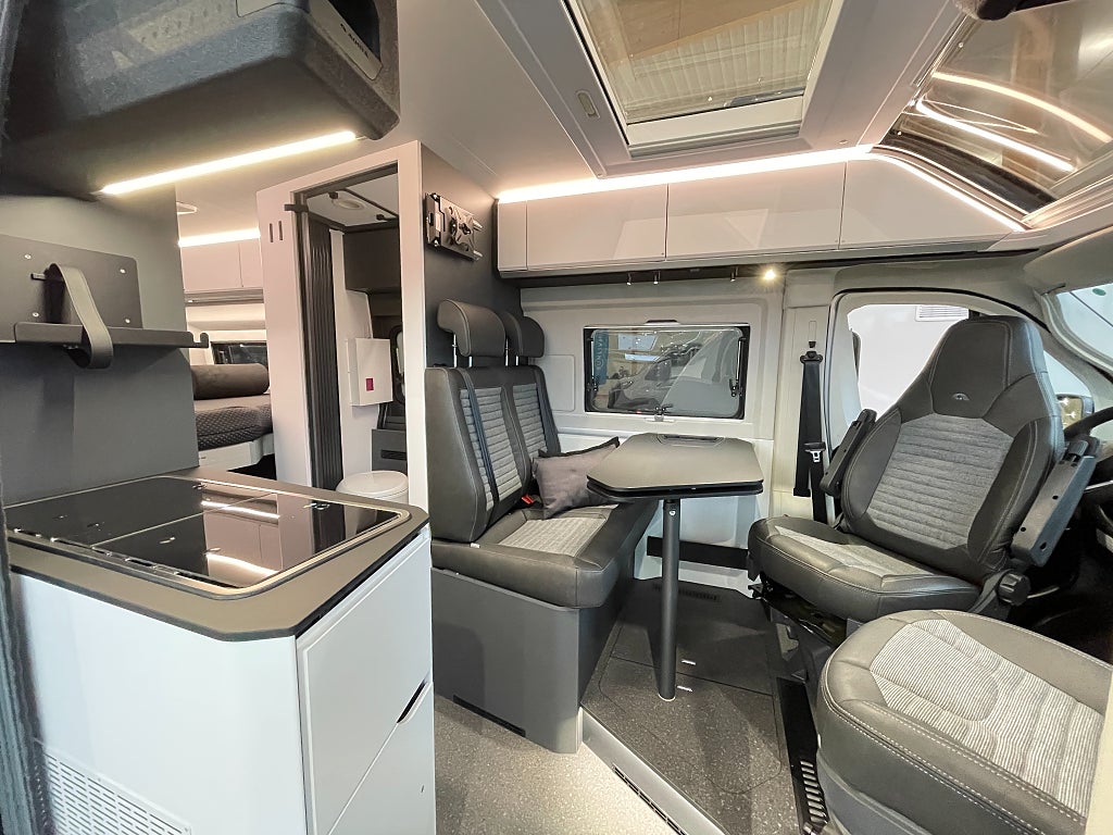 Adria Twin Supreme 640 SGX /ALDE/Automat/Höj & sänkbar säng/ - Adria