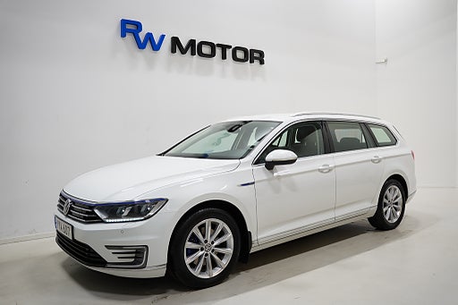 Volkswagen Passat GTE 1.4 TSI Cockpit B-kamera Drag RÄNTA 2,95%