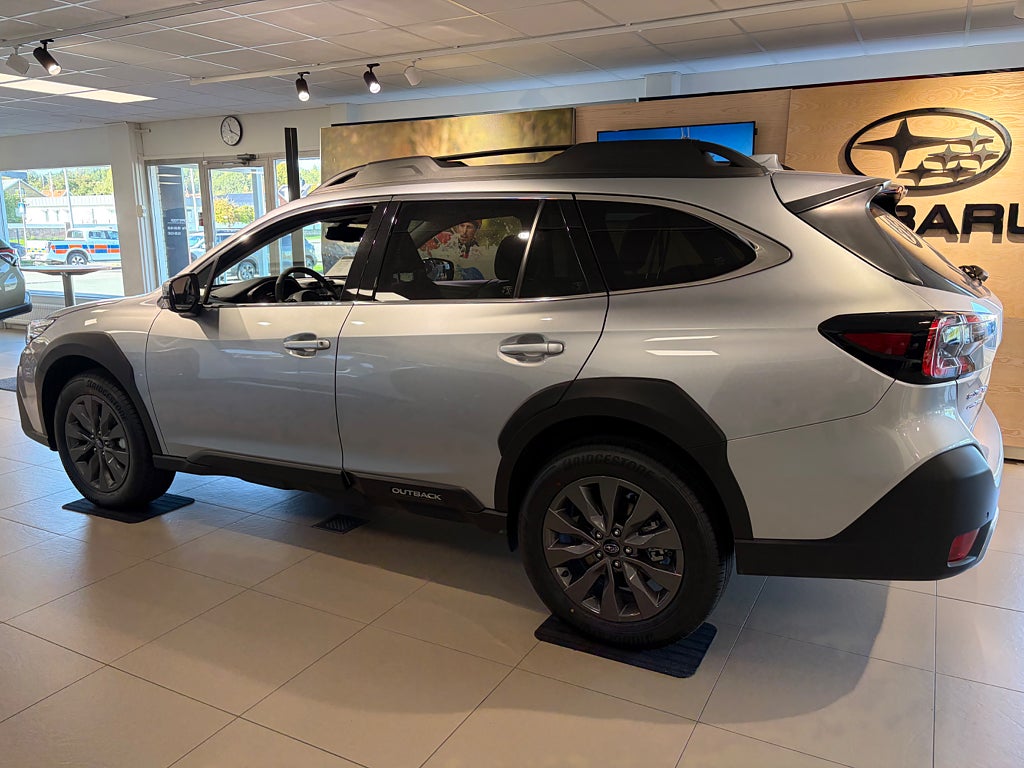 Subaru Outback 2025 - miniatyr 2