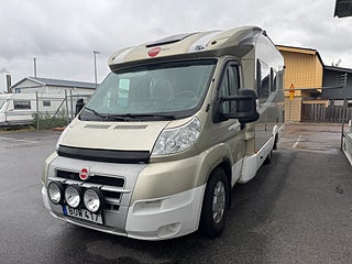 Husbil-halvintegrerad Bürstner Solano T 615 18 av 20