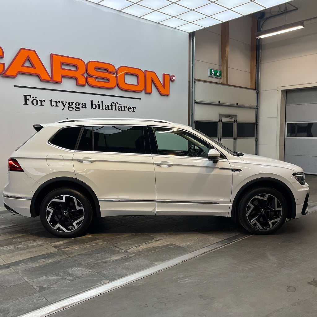Volkswagen Tiguan Allspace 2.0 TDI 4Motion GT Cockpit Carplay Dragkrok