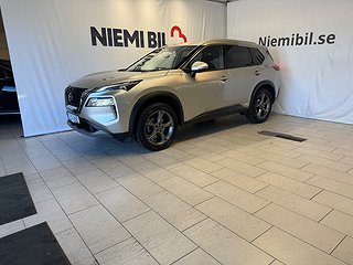 Nissan X-Trail 1.5 VC-T/7-sits/360°Kamera/P-sens/Rattvärme