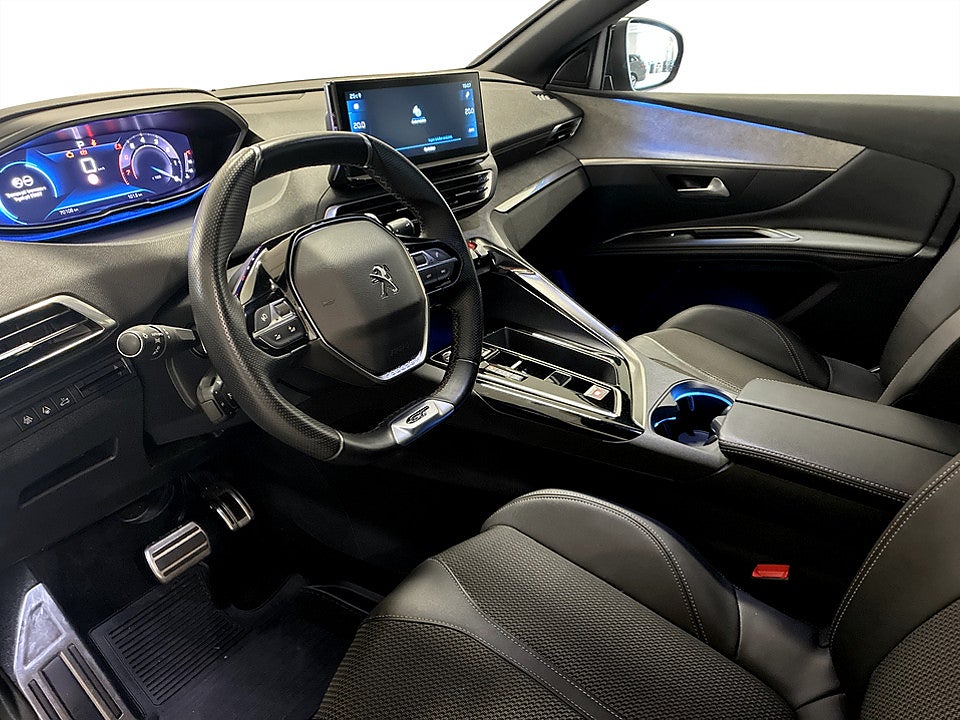 Bild på Peugeot 3008 GT Black Pack 1.2 PT 130hk Aut B-KAMERA CARPLAY