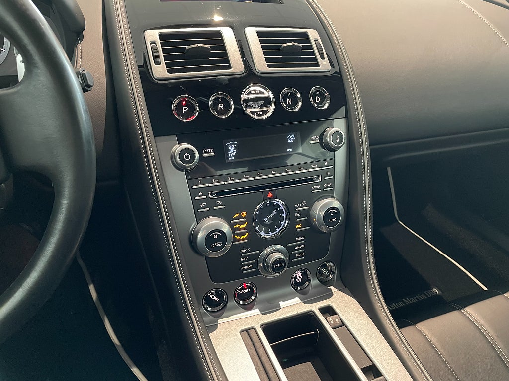 Aston Martin DB9 2014 - miniatyr 13