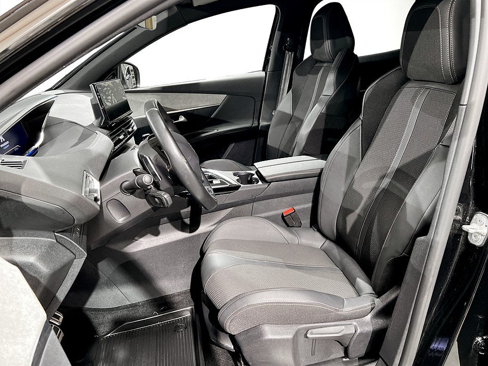 Bild på Peugeot 3008 GT 1.2 PT 130hk Aut - B-KAMERA, CARPLAY