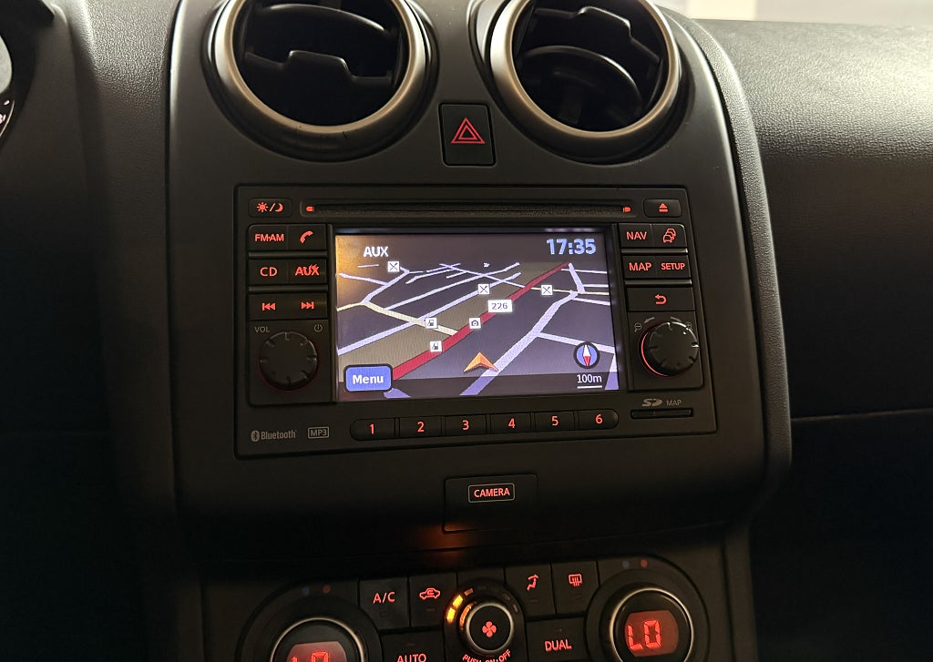 Nissan Qashqai+2 1.6 117HK PANORAMA B-KAMERA GPS 1-ÄGARE FULLSERVAD