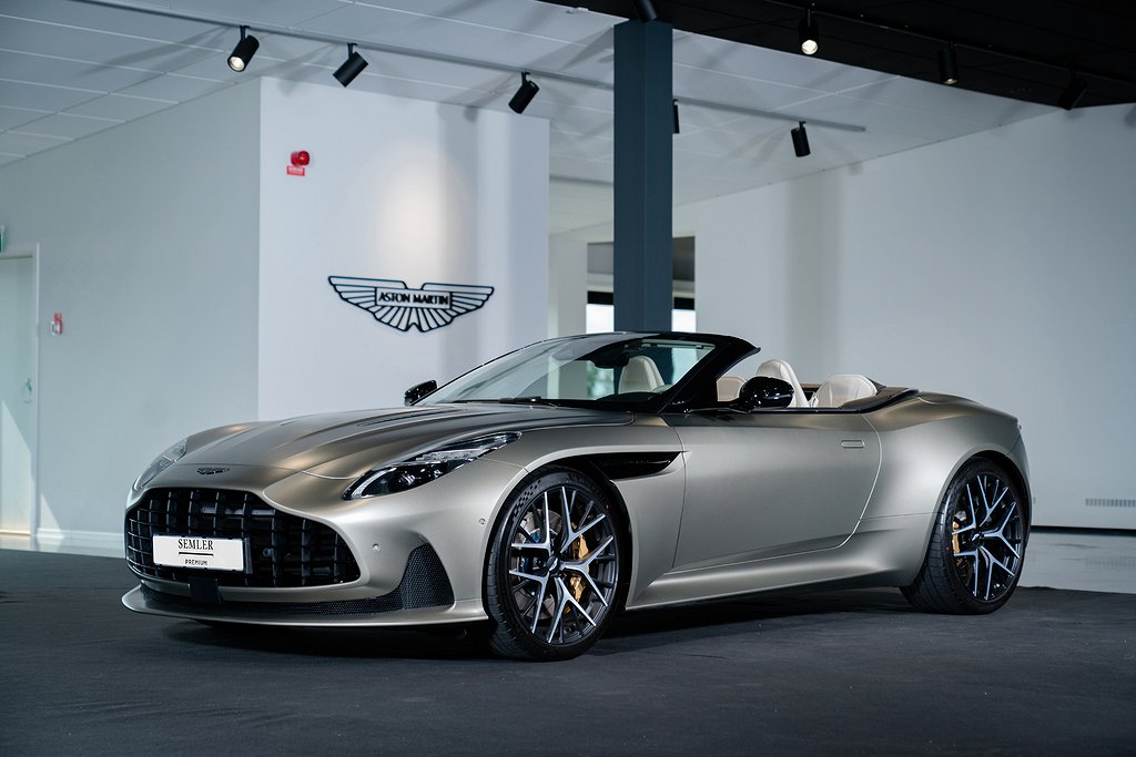 Aston Martin DB12 Volante V8 680 hk "Goldfinger"