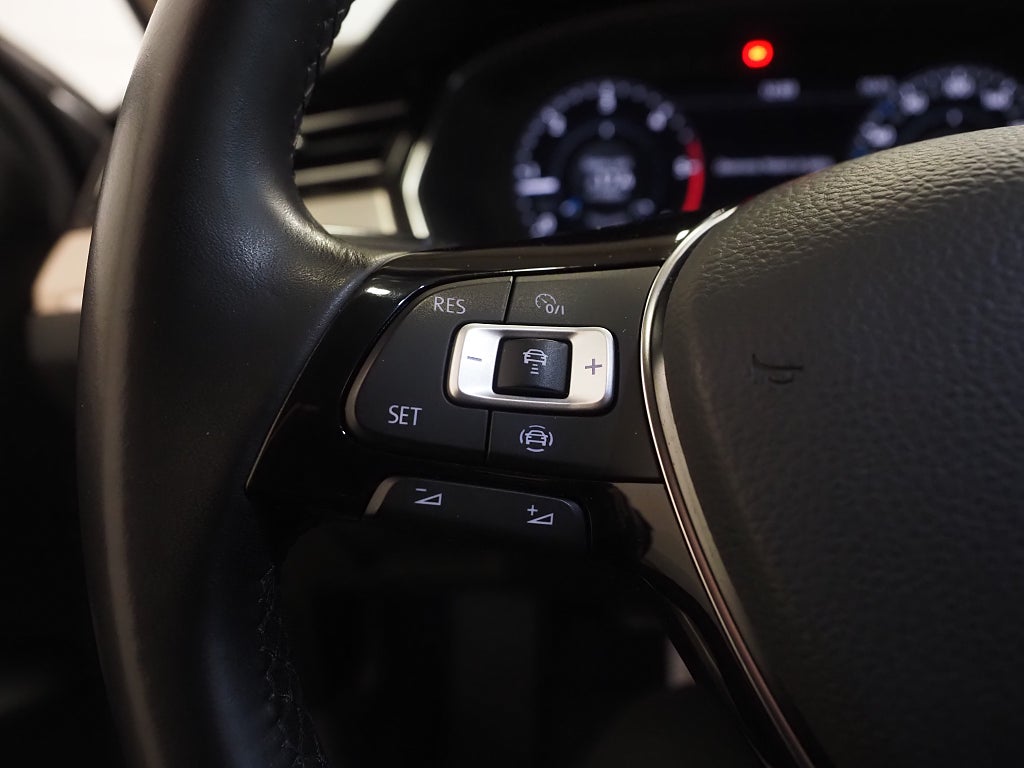 Volkswagen Passat SC TDI 190hk GT 4M R-Line |Drag|D-värm|Cockpit| 2019