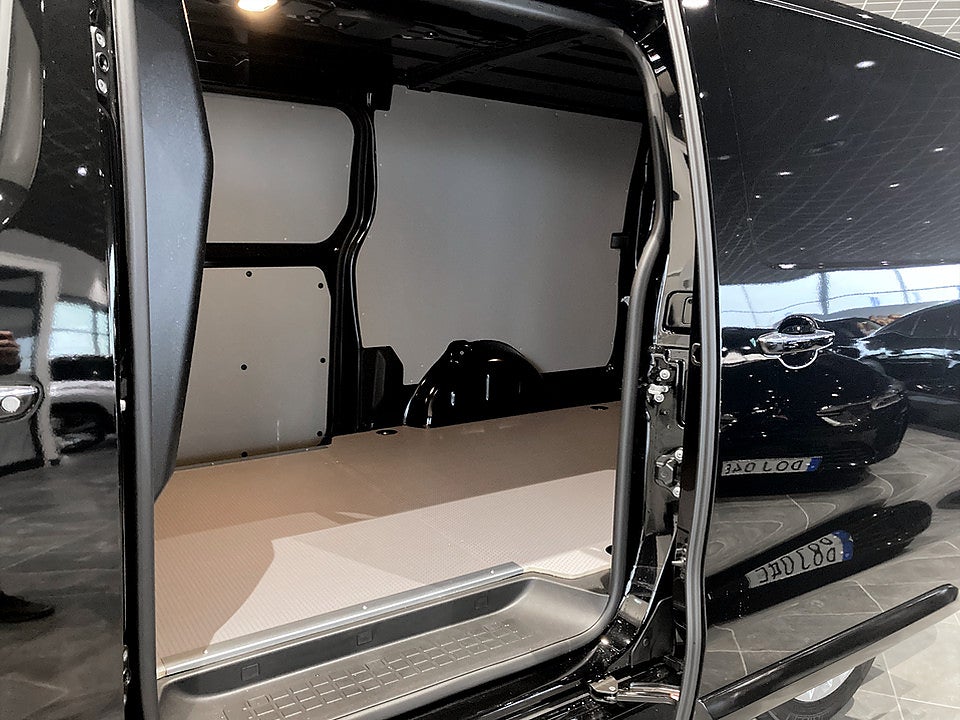 Bild på Peugeot e-Expert PRO+ 75kWh 136hk Aut L3 KAMPANJRÄNTA 3,99%