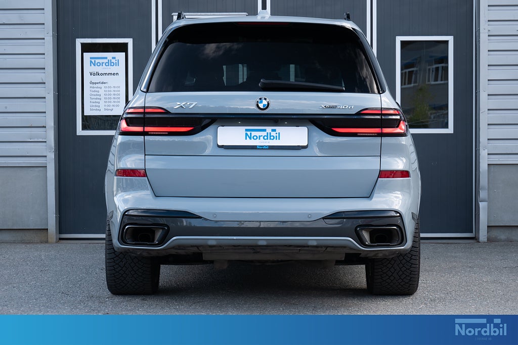 BMW X7