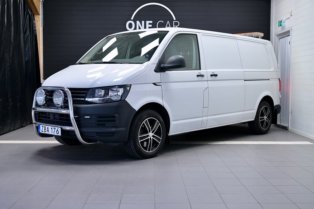 Volkswagen Transporter T32 2.0 TDI 4Motion MOMS Drag Värmare Kamera 204hk