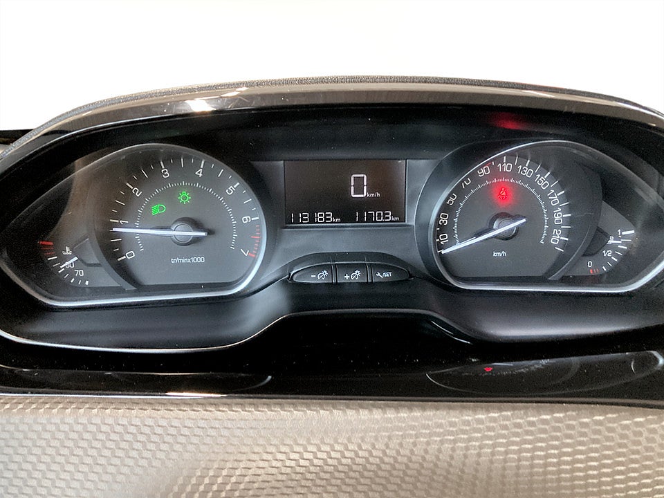 Bild på Peugeot 2008 Active 1,2 PT 82hk FARTHÅLLARE