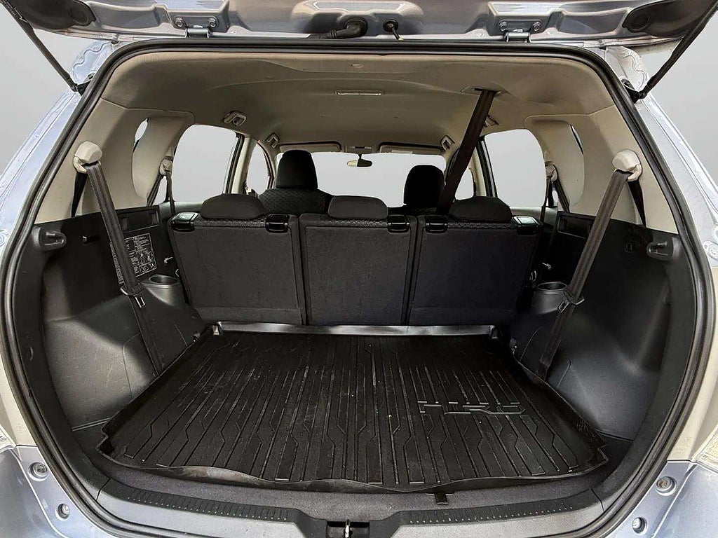 Toyota Verso 1.8 Valvematic 7 Sitsig Drag Ny besiktad - miniatyr 16