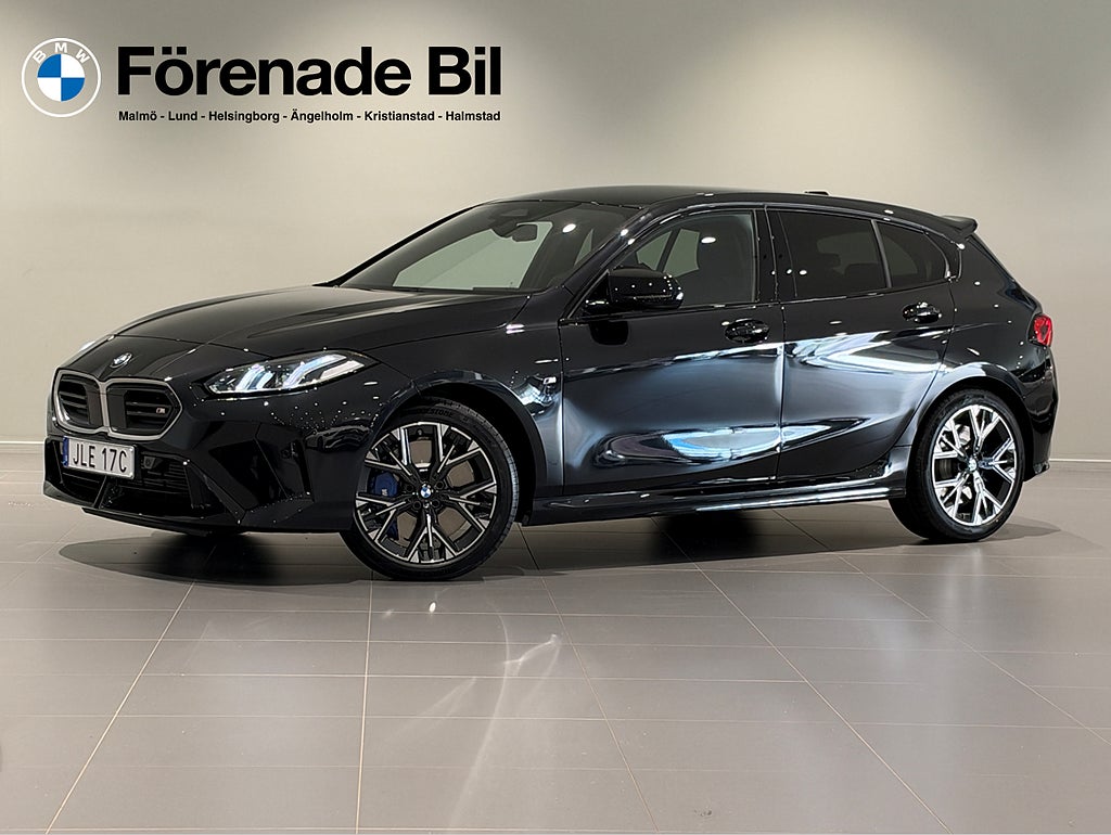 BMW M135i xDrive Privatleasa från 4.156kr/mån 24 mån. Fast Ränta